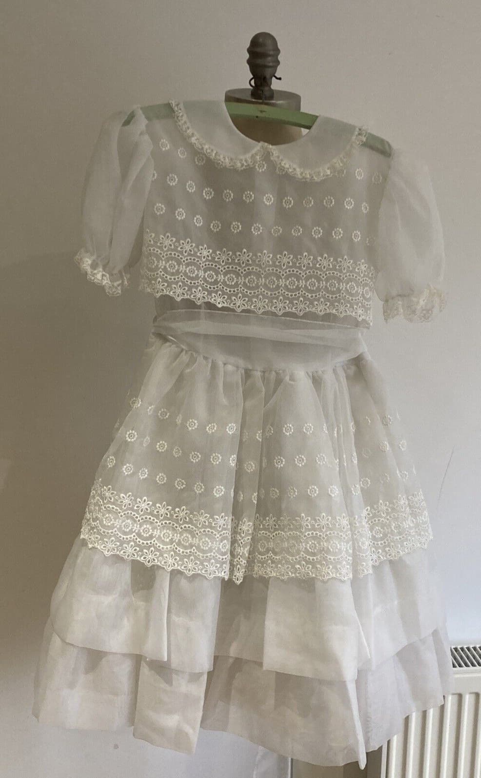 Vintage 1950s/1960s Party/Formal Occasion Dress Size 16.5 armpit to armpit