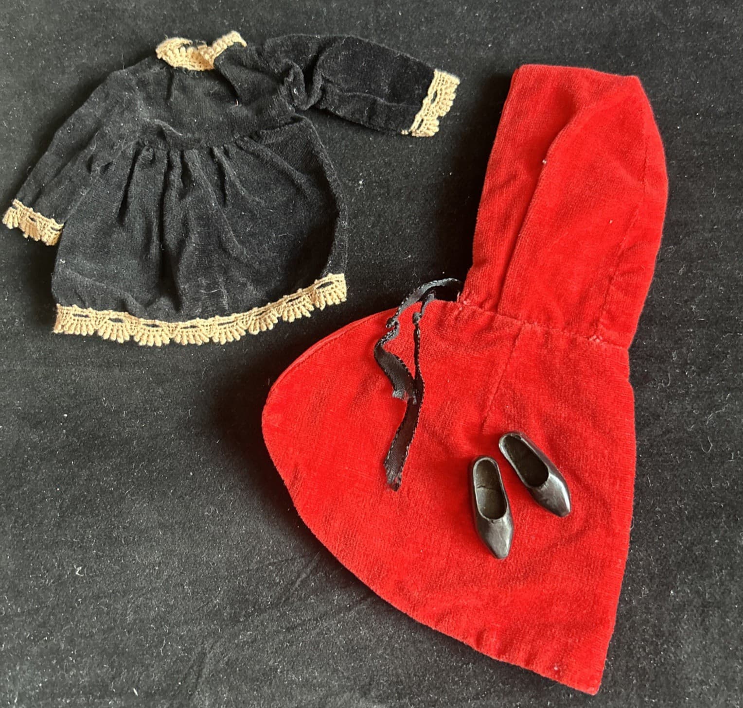 Sindy Sister Patch "Birthday Party"  Outfit & Shoes 1966  - Pedigree 9P04