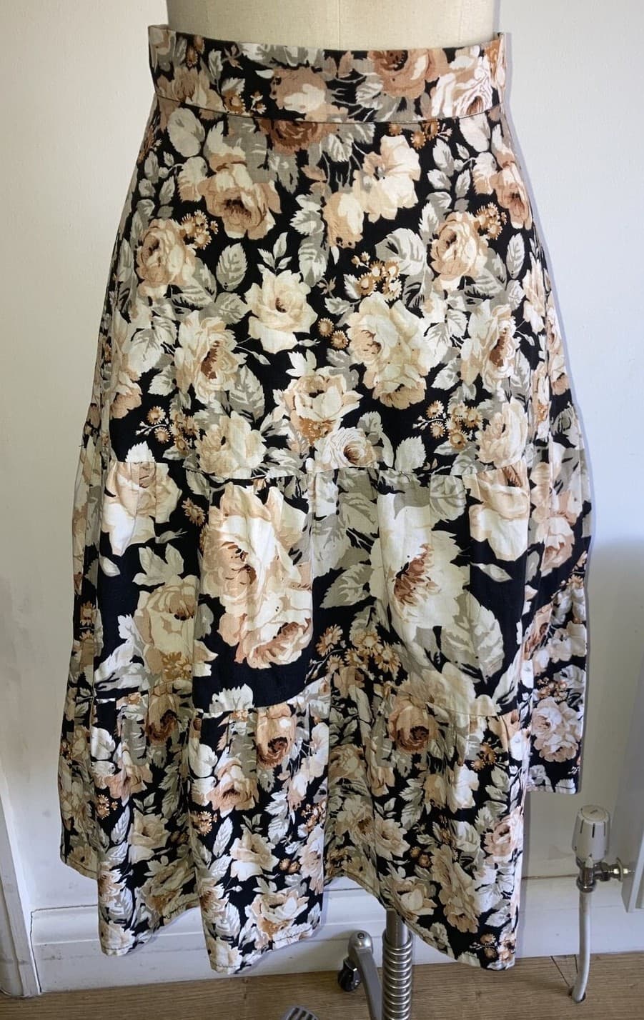 1970s Tiered Floral Vintage Skirt, 13.5" across waist approximately