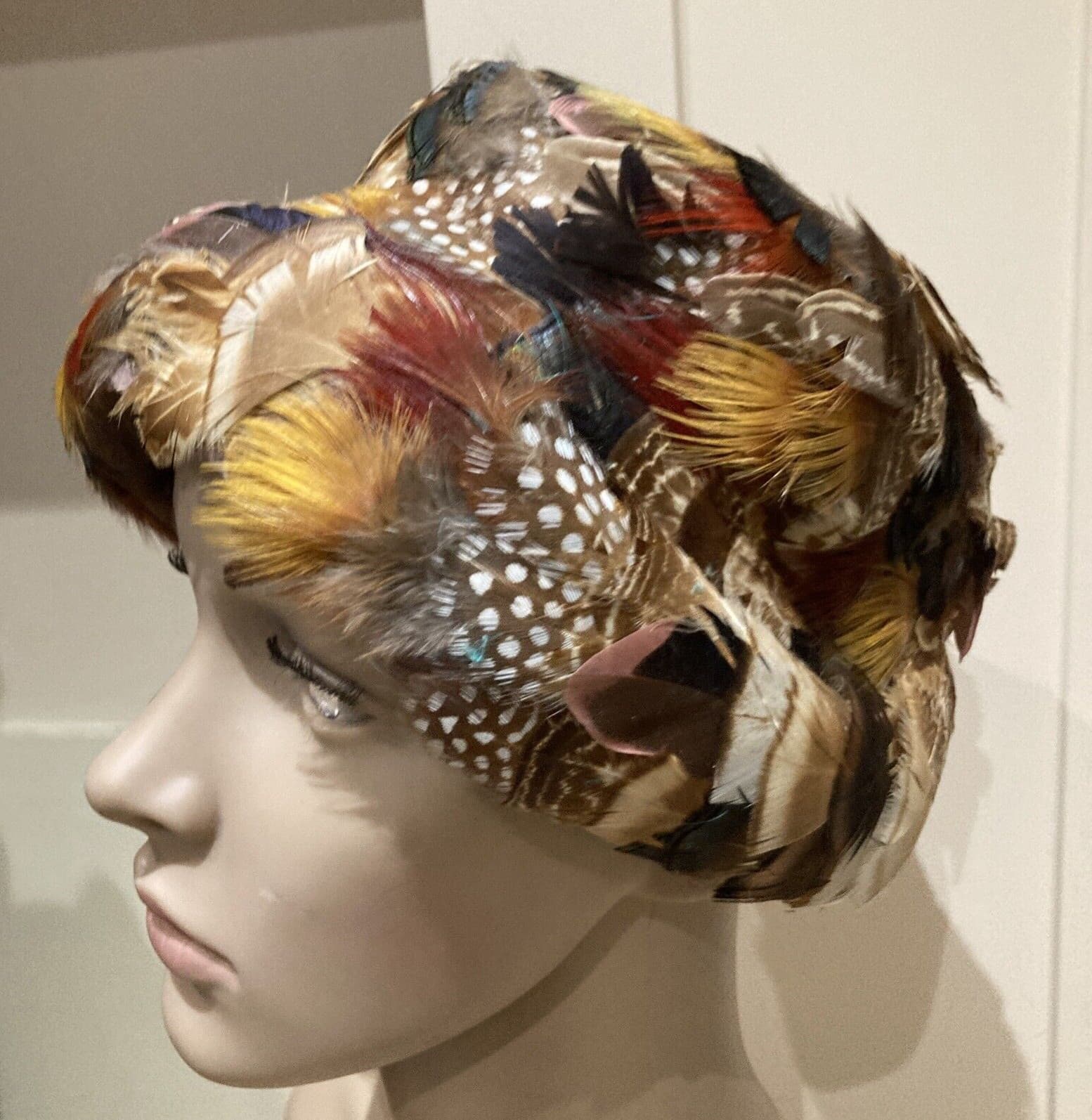 Vintage 1950s Multi-Coloured Feather Hat