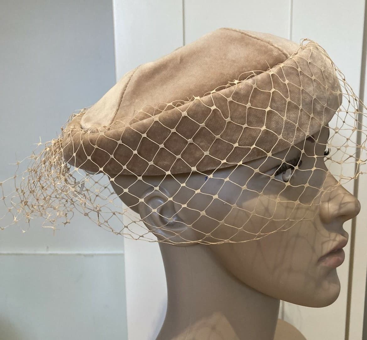 Peakaboo Vintage 1950s Mushroom Velvet Hat with Veiling,  Size M