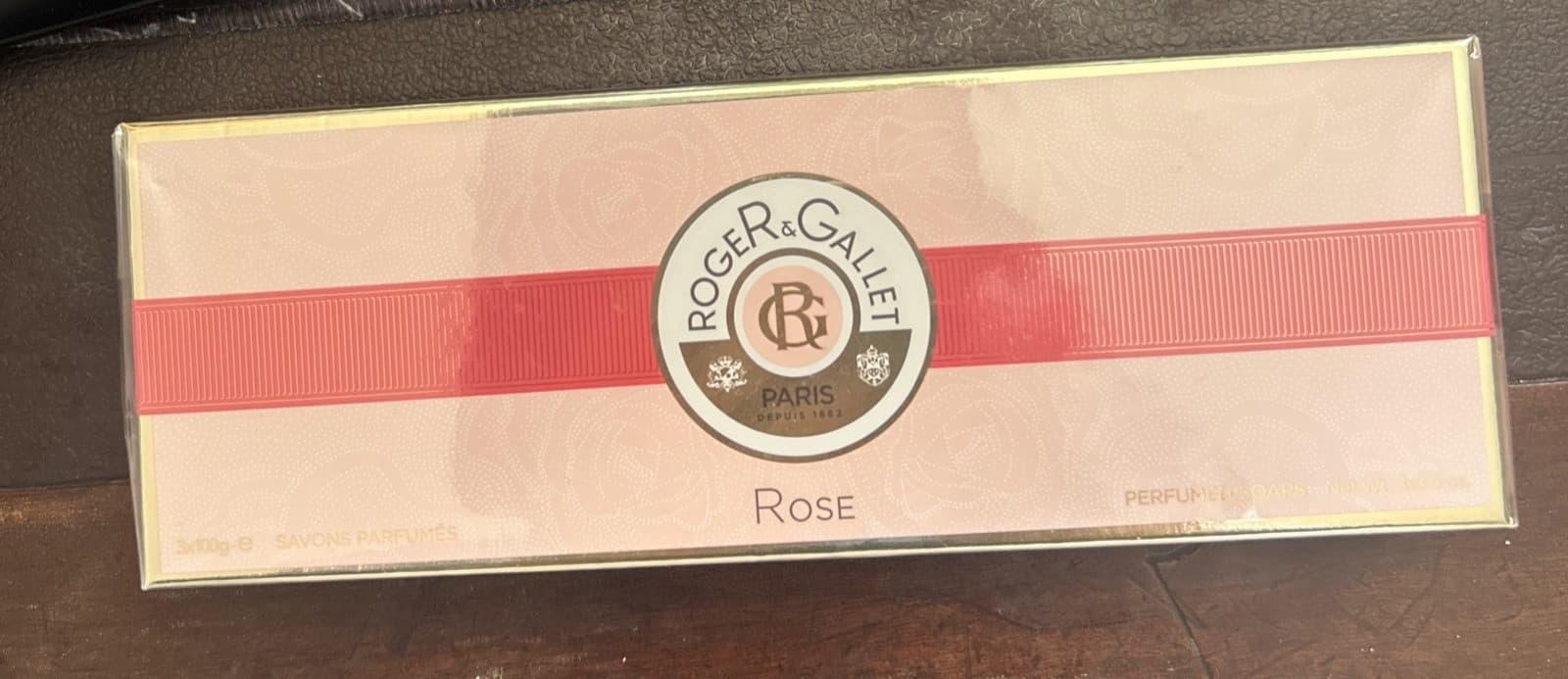 VINTAGE ROGER & GALLET – ROSE - 3 X 100g SOAPS & BOX, UNOPENED
