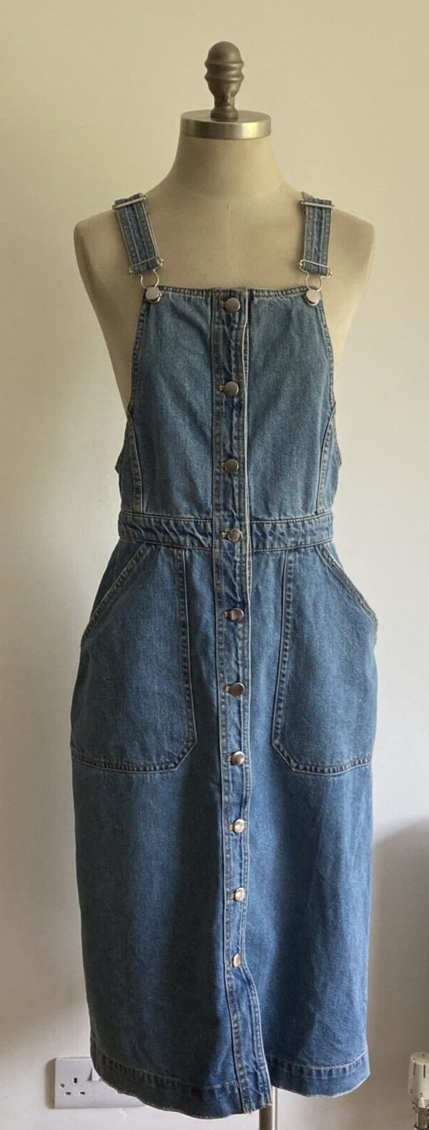 H & M BLUE BUTTON-THROUGH DENIM PINAFORE DUNGAREE DRESS, Size 38 EU