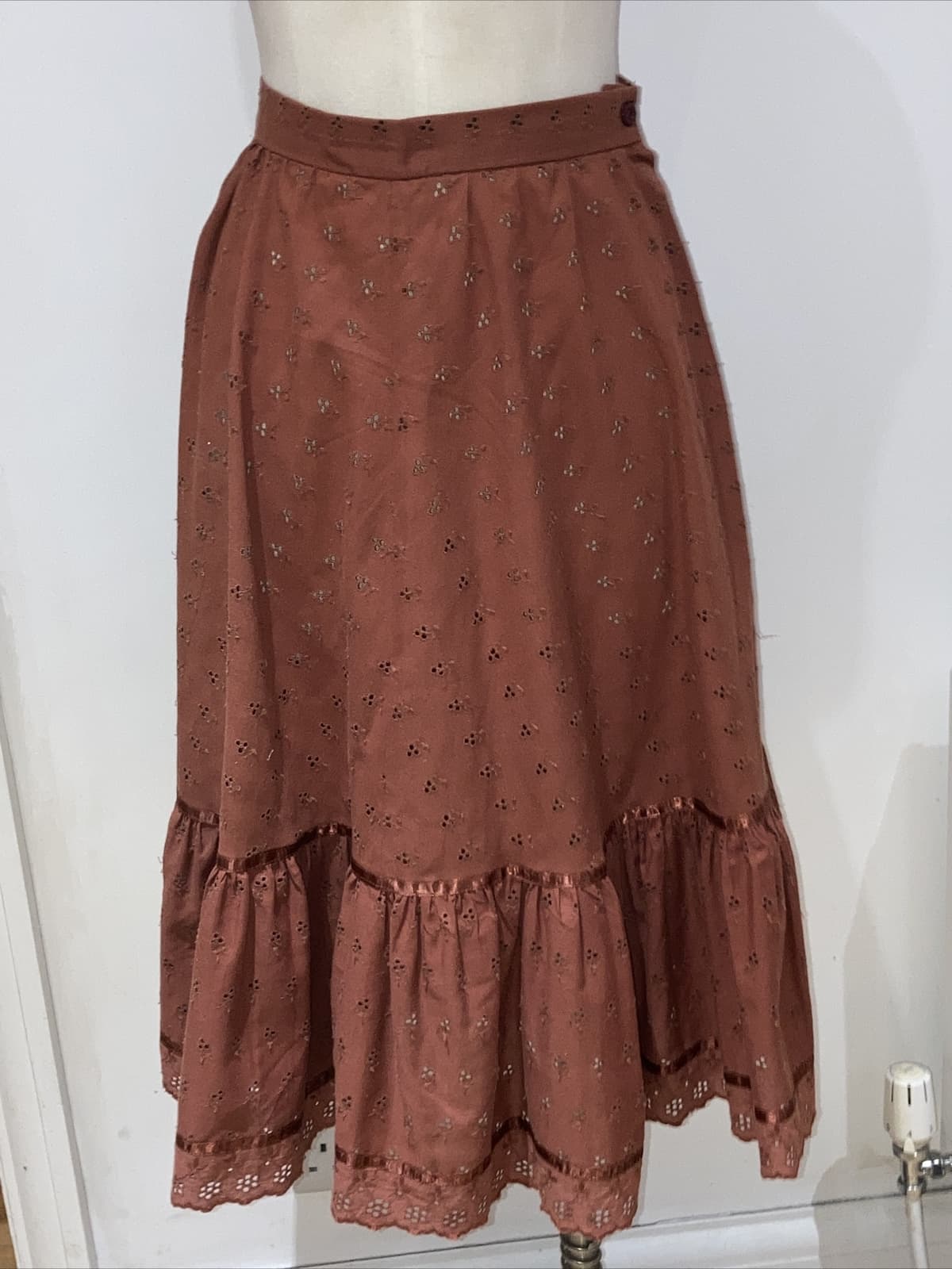 1970s Wallis Rust Broderie Anglais Skirt, Vintage Size 12 UK, 13" across waist 