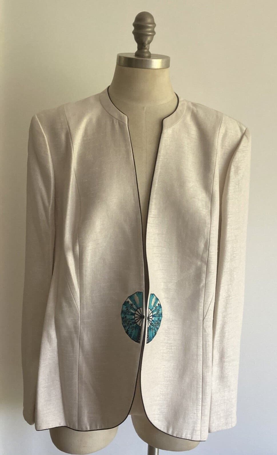 WOMEN'S 1980s Jaques Vert Jacket with Japanese Fan Motif, 23.5" Armpit to Armpit