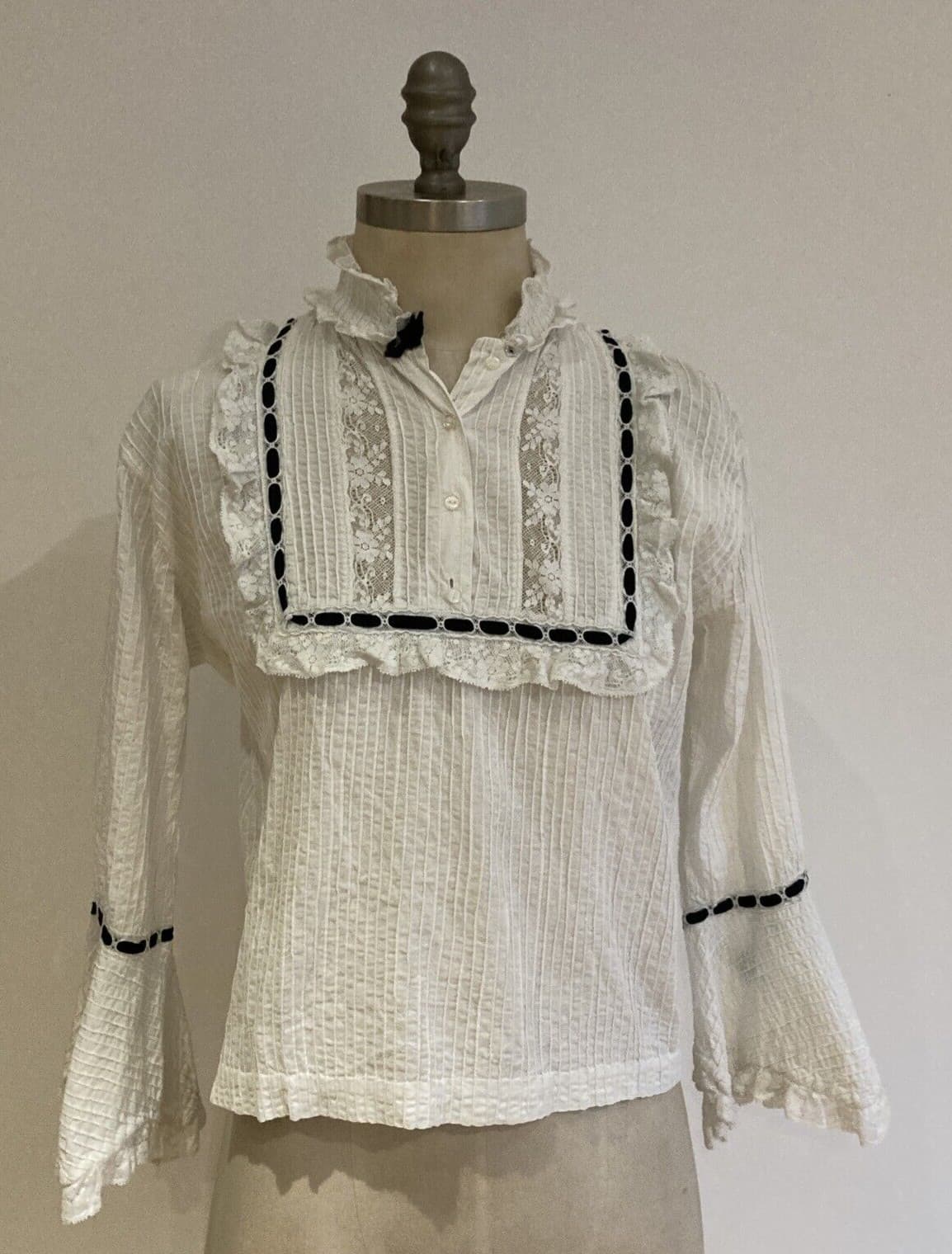 1970s "Mexicana of Lower Sloane Street, London" White Blouse