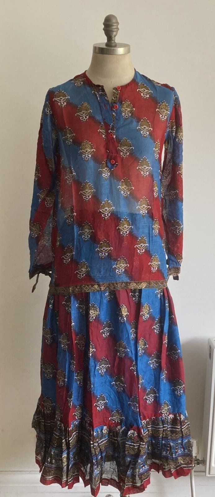 1970s/1980s Vintage Indian Skirt & Top, Size S, 18.5" pit to pit