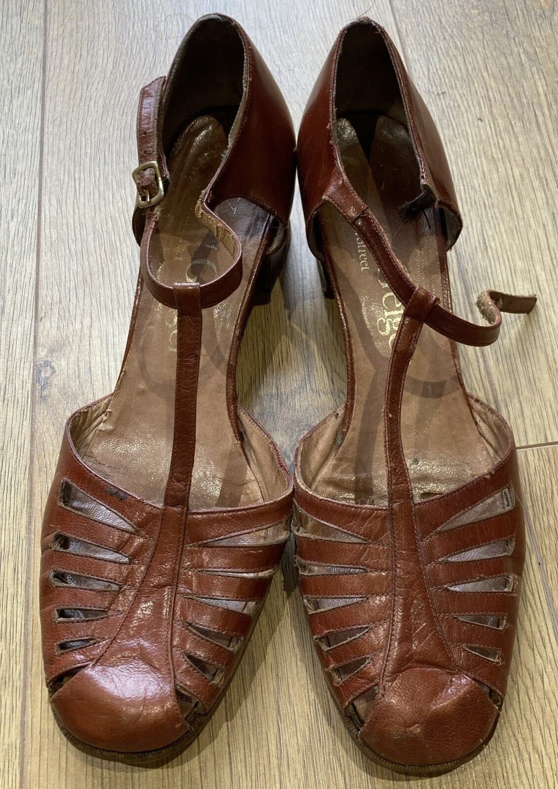 Stuart Weitzman for Kurt Geiger 1970s Tan Leather Sandals Size 9 UK need buckle!