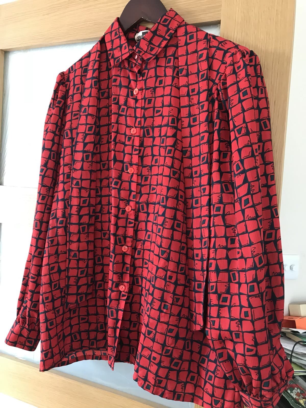 VINTAGE Ara Modell Red/Black Blouse with this season's bow at neck, Size 42