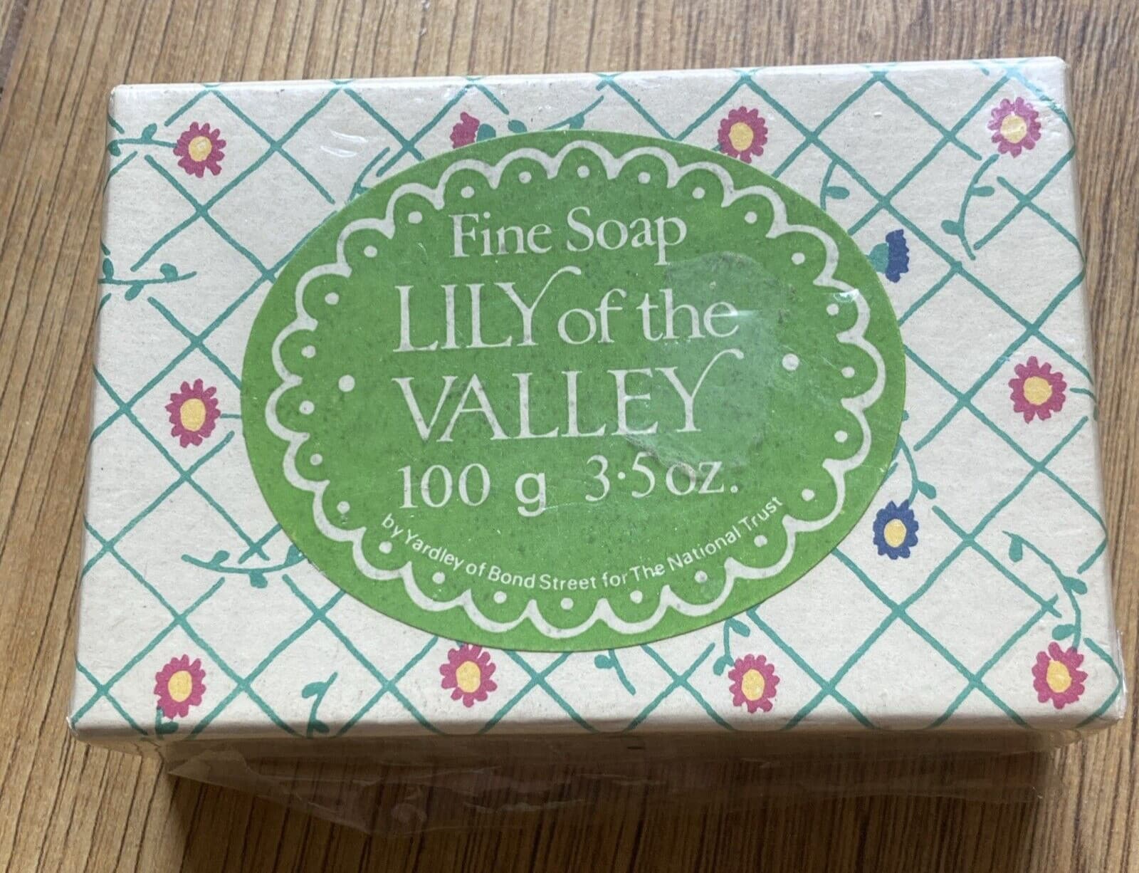 RARE VINTAGE SOAP - YARDLEY OF BOND STREET MADE FOR THE NATIONAL TRUST, BOXED