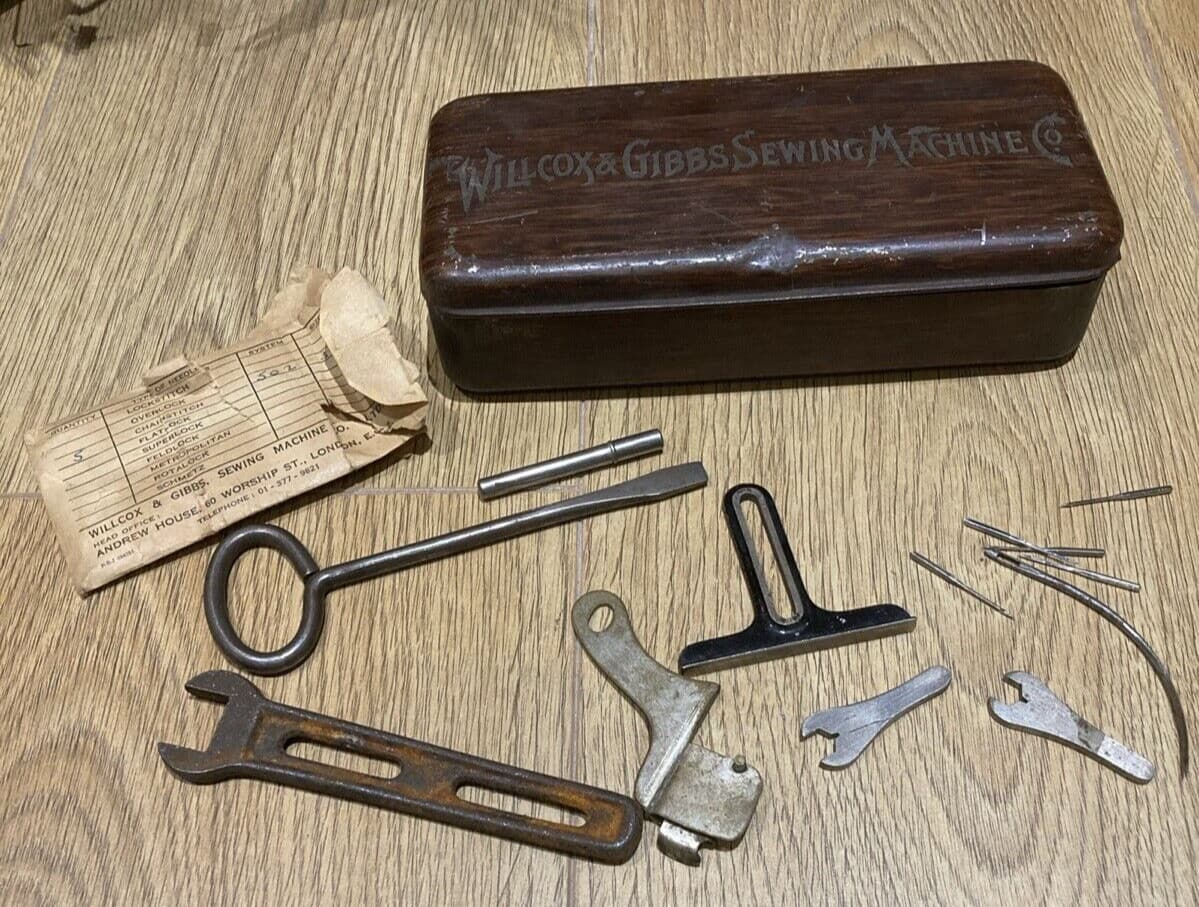 Rare Antique Willcox & Gibbs Sewing Machine Accessories & Case