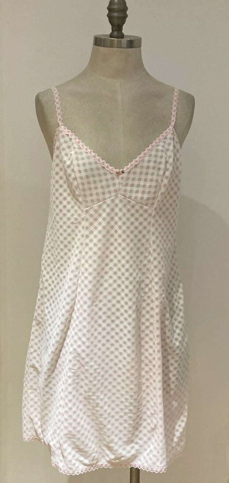 Vintage Pippa-Dee Pink/White 1970s Slip/Petticoat Pin-up Glam Boudoir Size 38" 