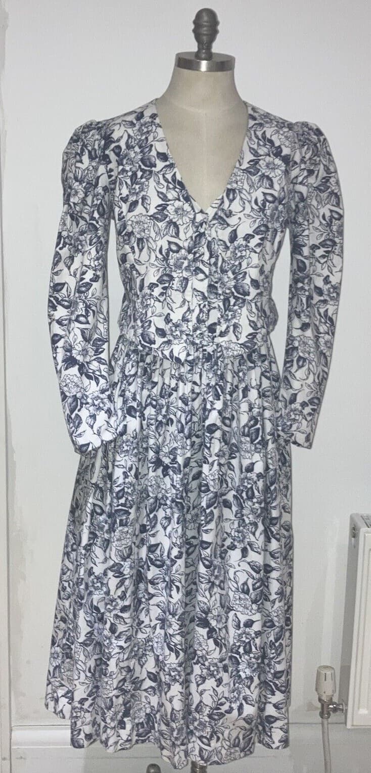 Laura Ashley 1980s Ink Blue/WhiteFloral Dress & Jacket, 17.5" armpit to armpit 