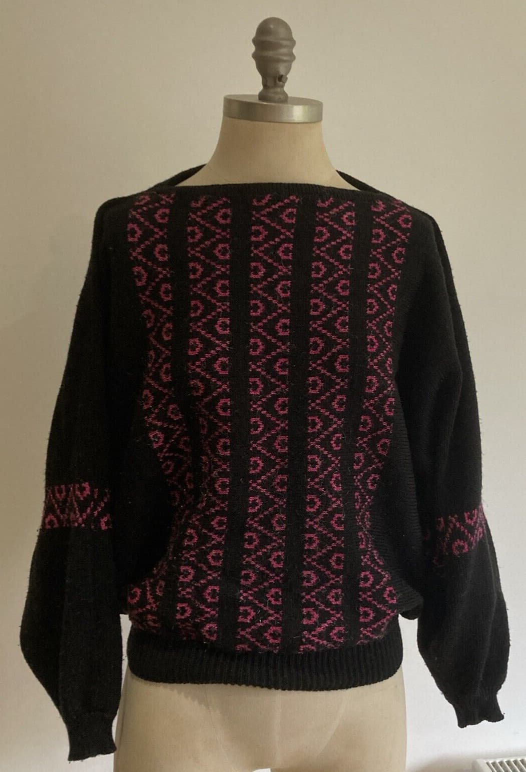 Vintage 1980s Pink/Black Dolman Sleeve Sweater