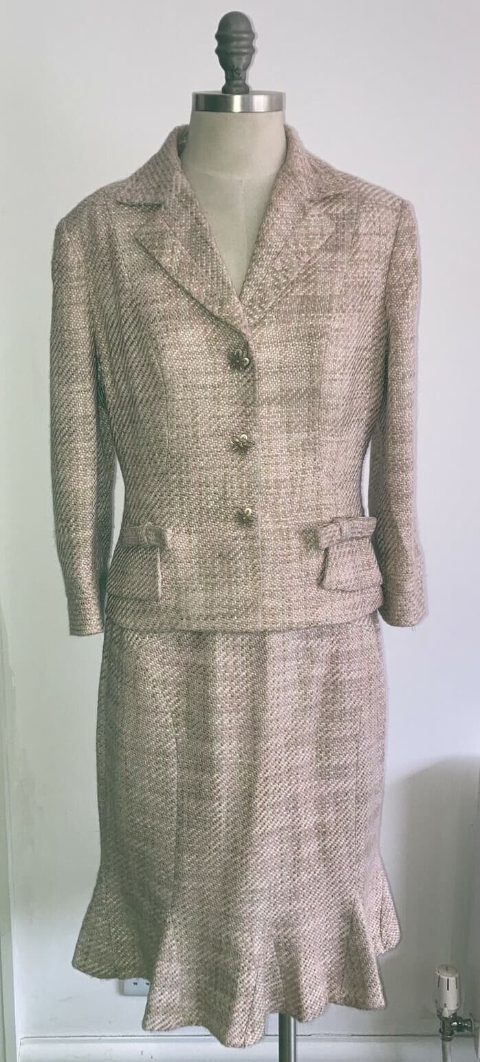 VINTAGE 1990s ALBERT NIPON PINK TROPHY JACKET &  SKIRT SUIT 20" armpit to armpit