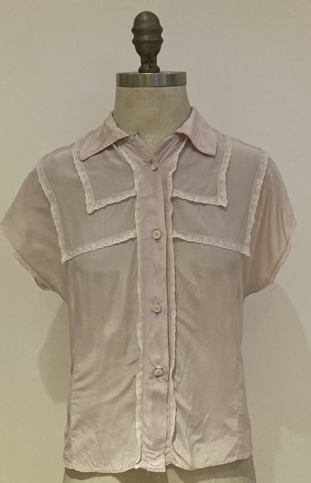 Vintage 1940s Pale Pink Shirt/Blouse with Lace Trim, 19" pit to pit approx.