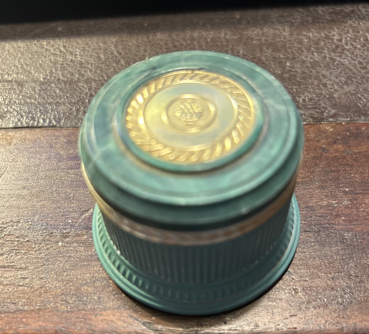 Vintage Avon  Elegance Cream Sachet