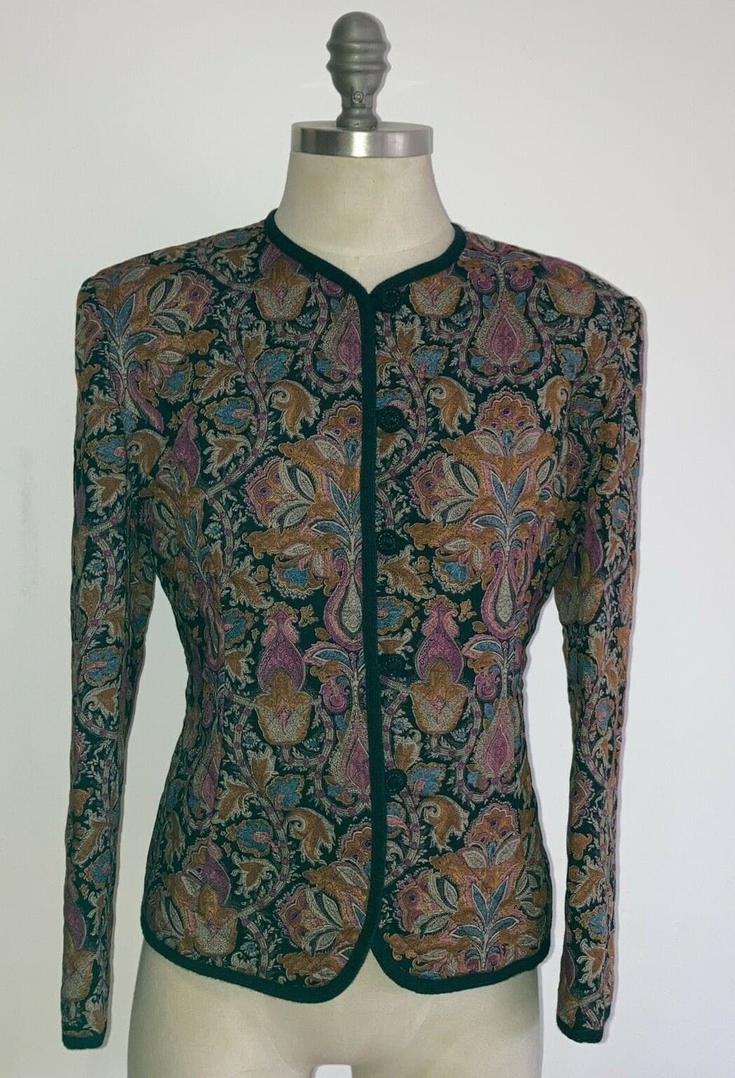 VINTAGE 1980s PAISLEY QUILTED JACKET M & S, 18.5" from pit to pit approx.