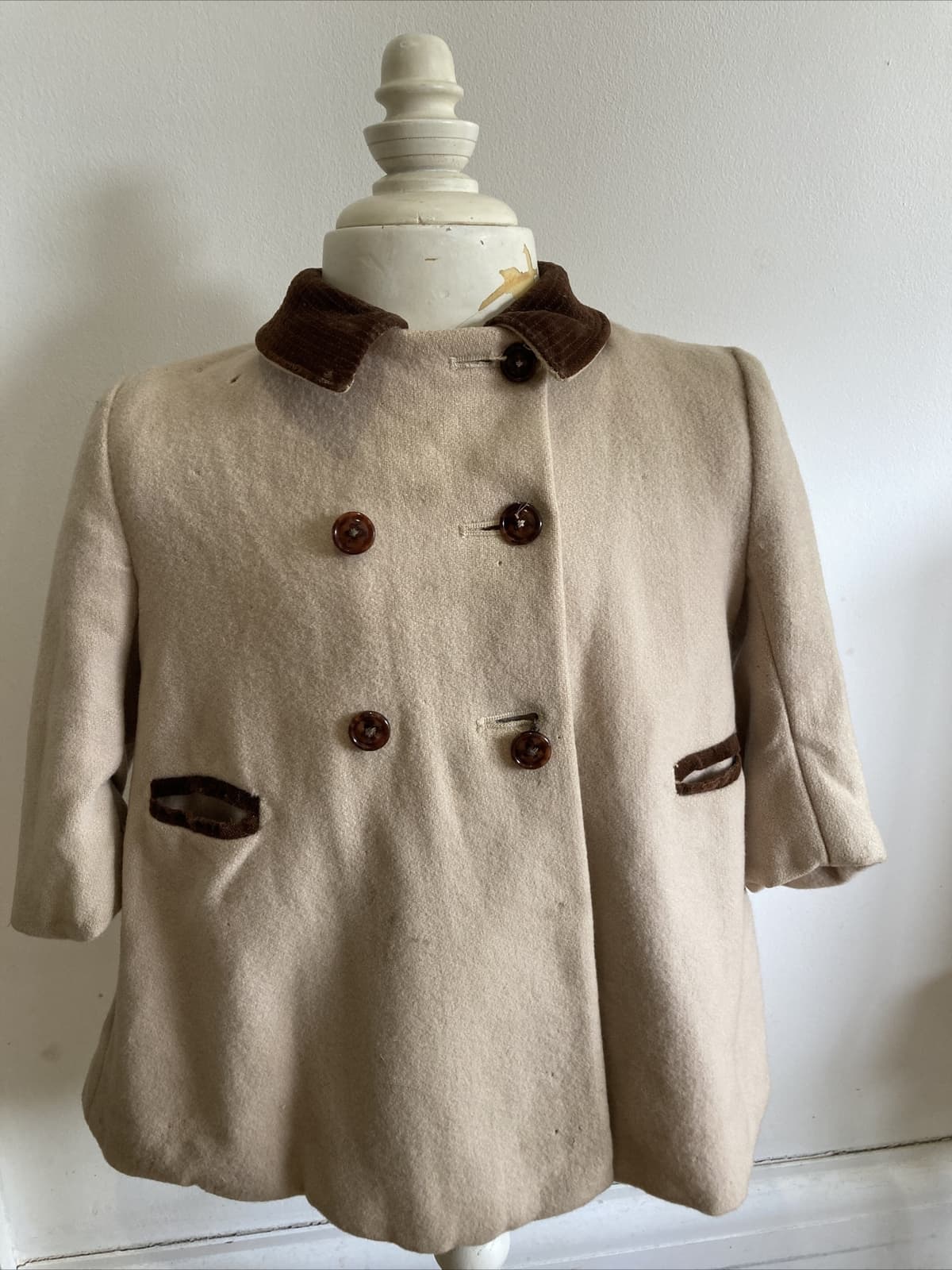 Vintage 1950s Beige Wool Coat with Brown Velvet Collar, 13.5" from pit to pit