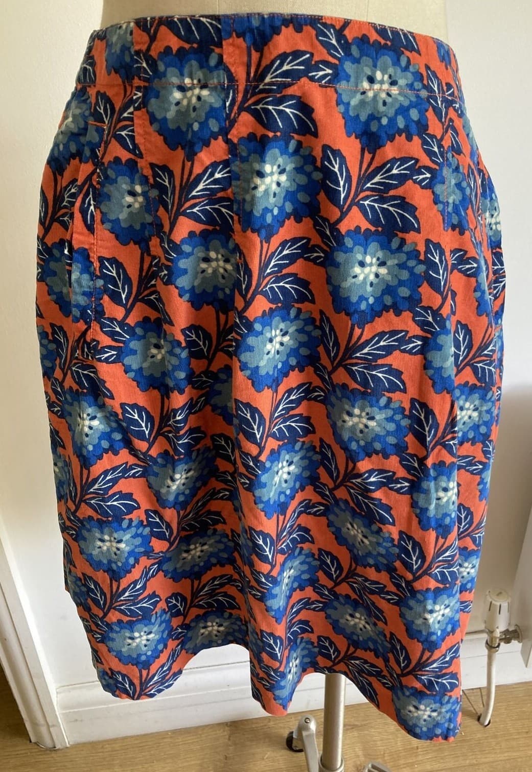 Seasalt Cabinet Maker Winter Bloom Fine Cotton Needlecord Skirt Size 10 UK, BNWT