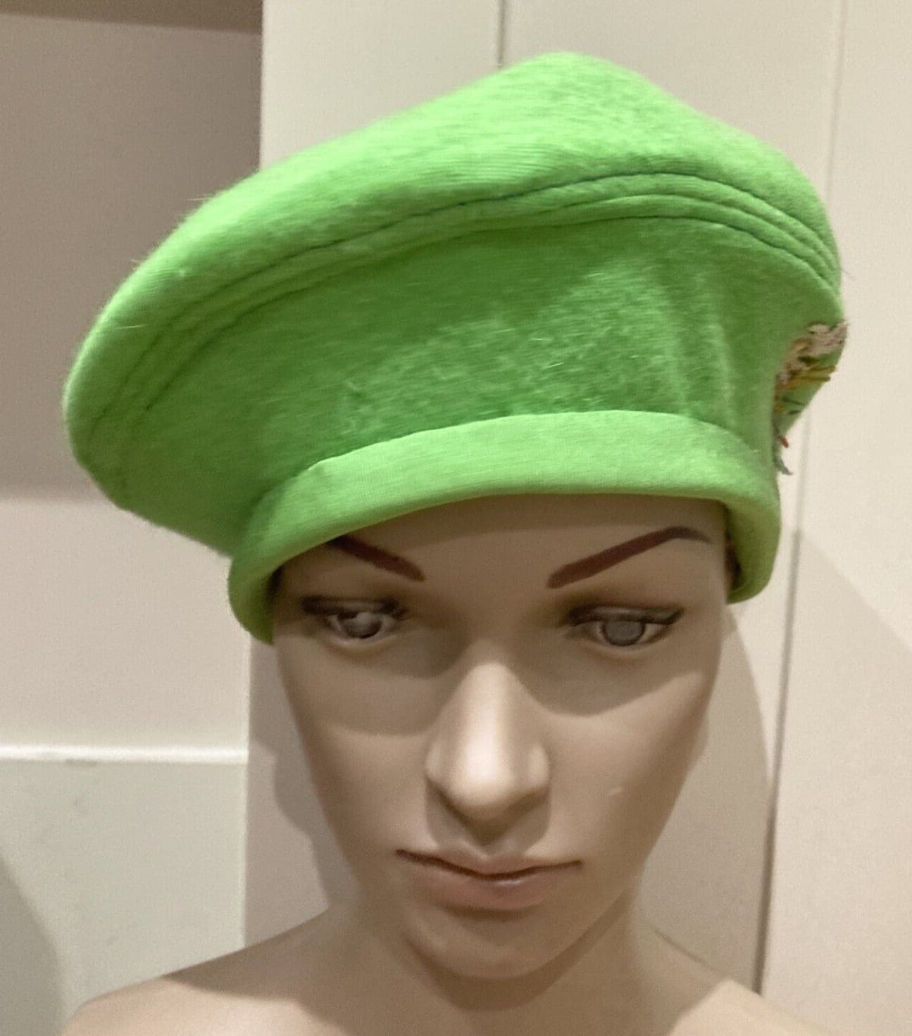 "Atelier Lucas" 1960s/Early 1970s Leaf Green Wool Hat Made in London, Small Size