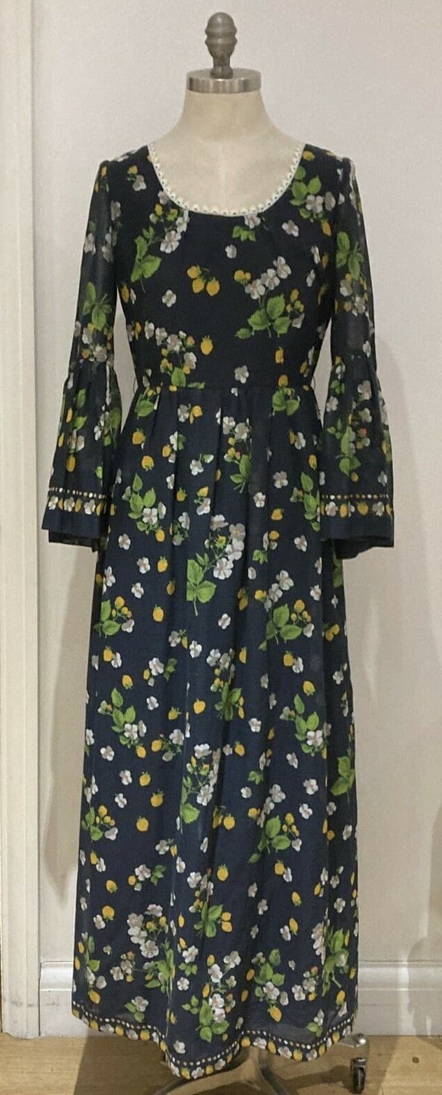 Unusual 1970s Fruit & Flowers Maxi Dress,18" from armpit to armpit approximately